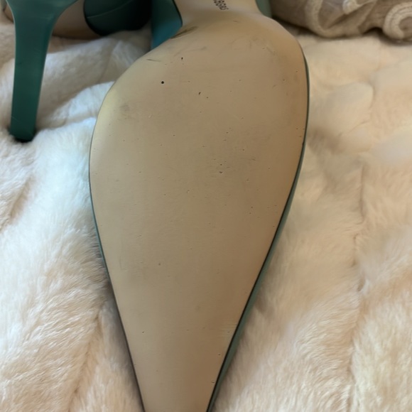 BCB girls light green pumps - Picture 5 of 7